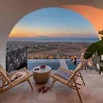 Klοstrá Hotel Foinikiá