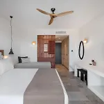 Klοstrá Hotel 3*