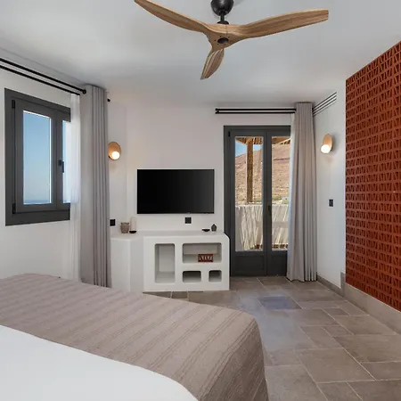 Hotel Klοstra Oia (Santorini)