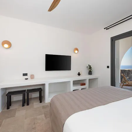 Klοstra 3* Oia (Santorini)